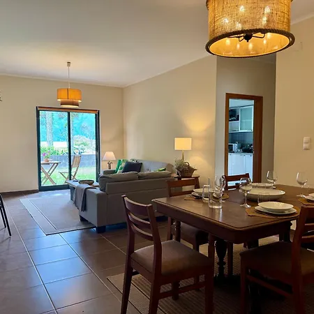 Lakeview Paradise 別荘