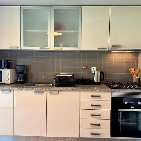 בית נופש Lakeview Paradise *